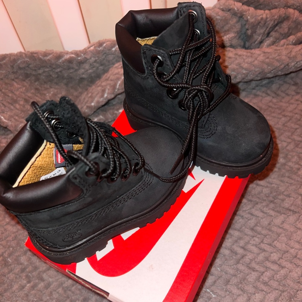 Warm Winter Coat Along With All Back Timberland 4c